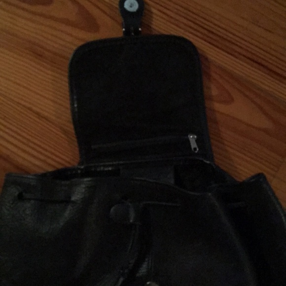 Black leather Cole Haan backpack - Picture 4 of 15